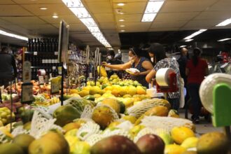 inpc,-inflacao-que-corrige-salarios,-acumula-4,29%-em-12-meses