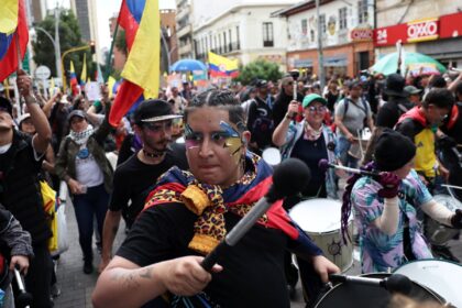 colombia-vive-protestos-contra-o-governo-de-la-espriella