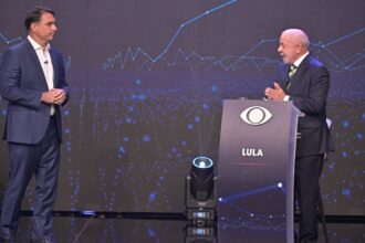 lula-e-flavio-fazem-primeiro-debate-das-eleicoes-na-tv-band