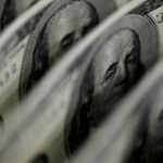 dolar-sobe-8,21%,-e-bolsa-cai-13,88%-apos-reeleicao-de-lula