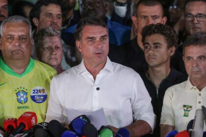 pf-investiga-circunstancias-da-fuga-de-flavio-bolsonaro-do-brasil