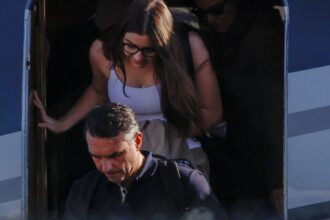 flavio-bolsonaro-chega-aos-estados-unidos-depois-de-fugir-do-brasil